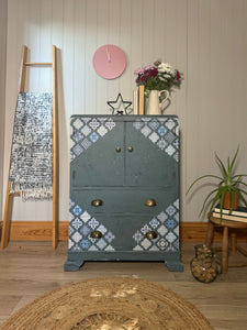 Rustic Blue Patterned Vintage Linen Cupboard